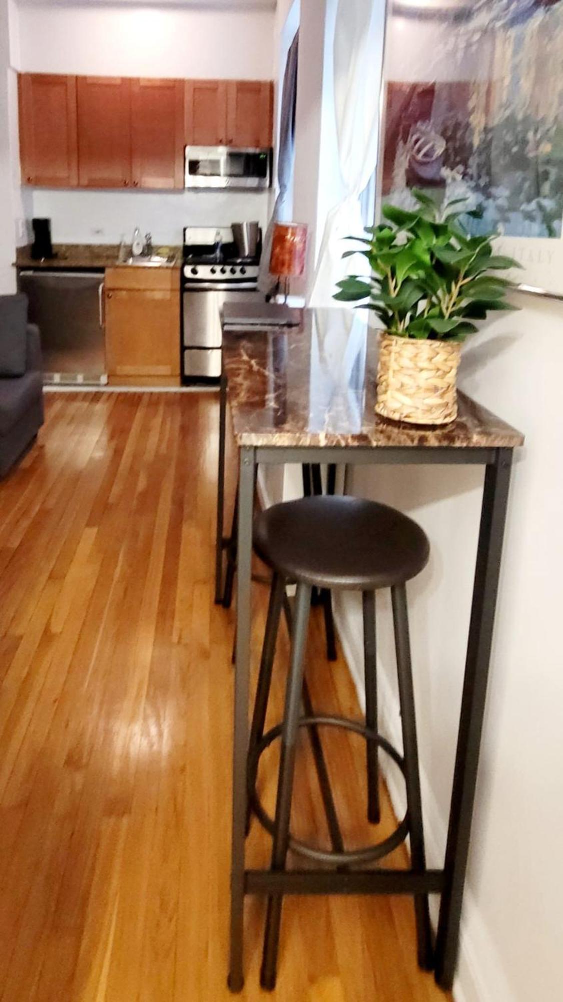 Upper East Side 2 Bedrooms Gem New York Exterior photo
