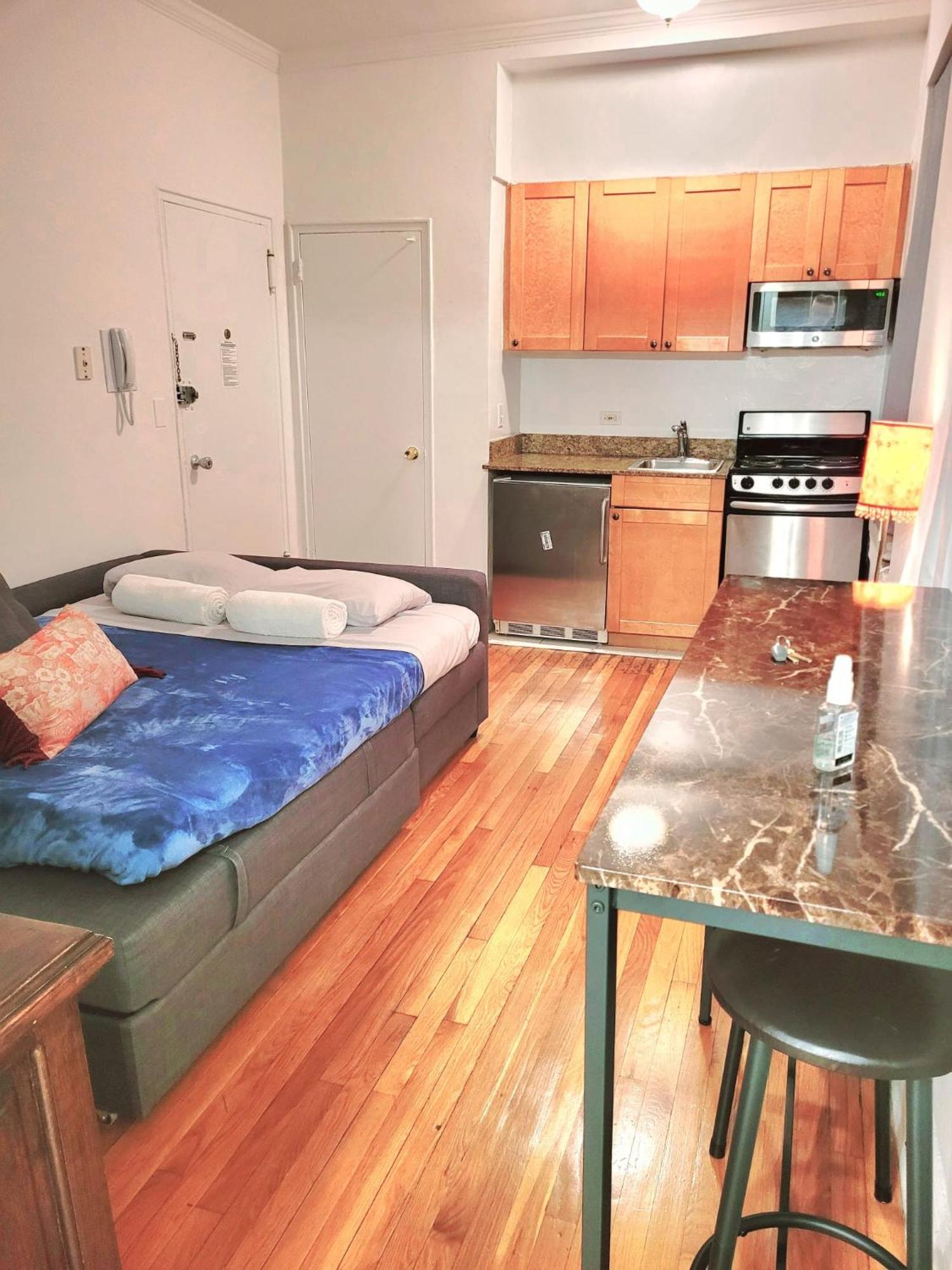 Upper East Side 2 Bedrooms Gem New York Exterior photo